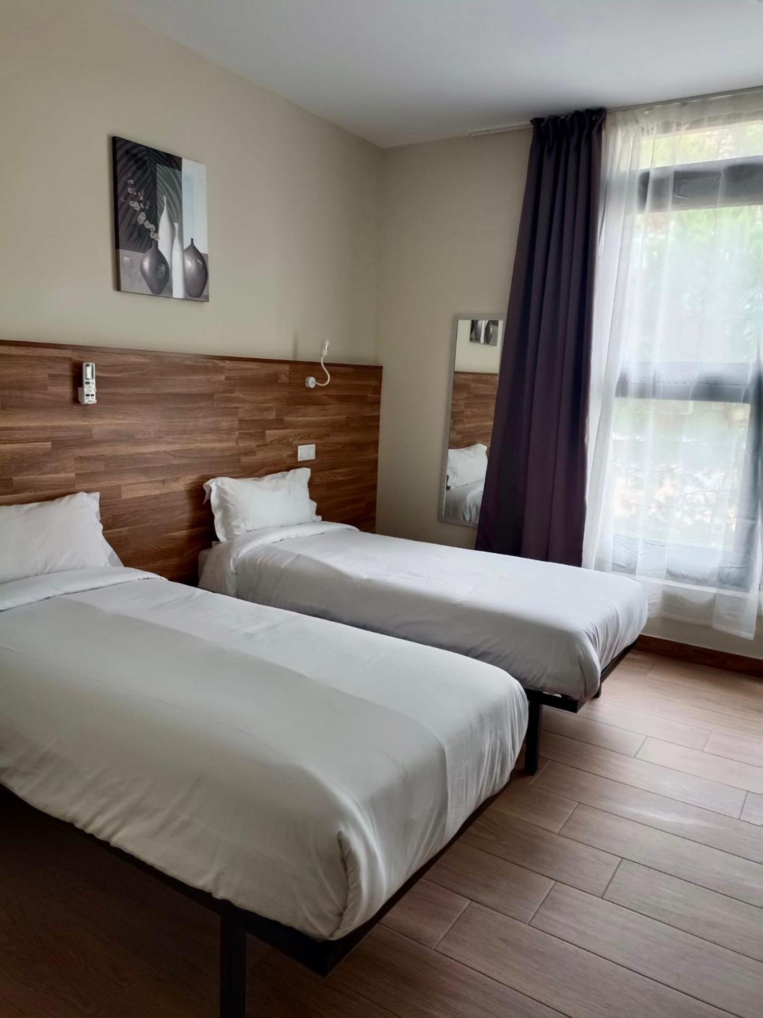 Apartahotel Golden Alcala Alcalá de Henares Exteriör bild