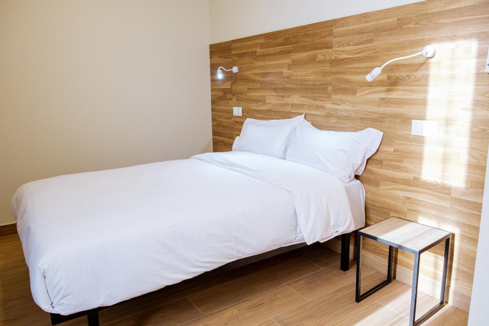 Apartahotel Golden Alcala Alcalá de Henares Exteriör bild