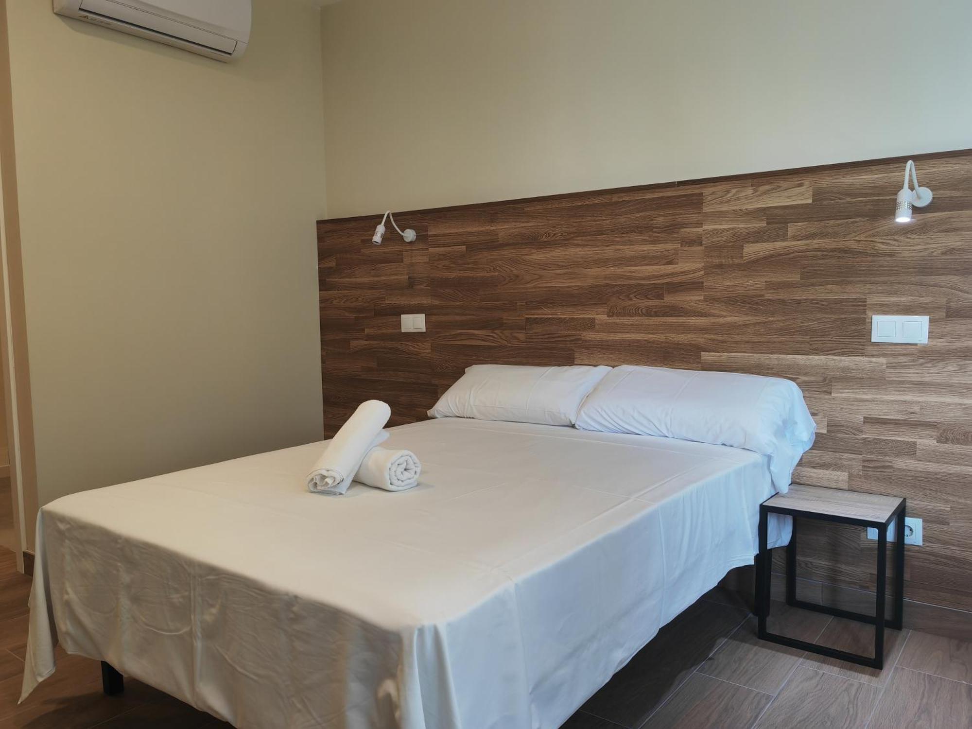 Apartahotel Golden Alcala Alcalá de Henares Exteriör bild